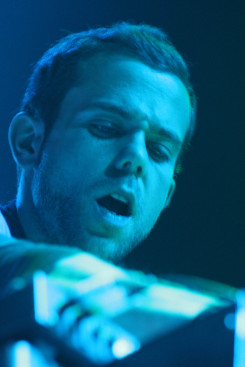 M83